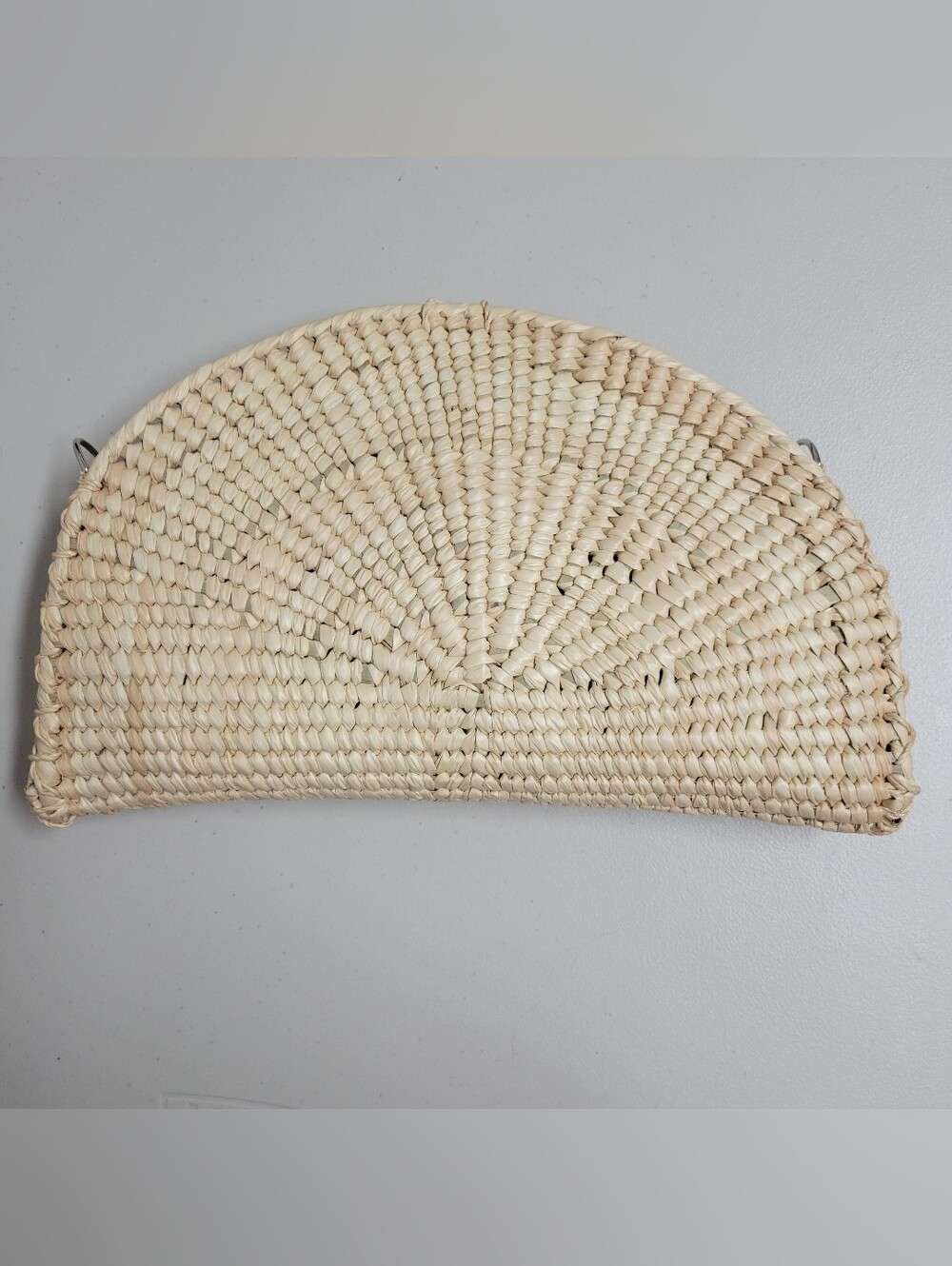 Alma Woven Half-Moon Straw Clutch - Natural. - Picture 4 of 15